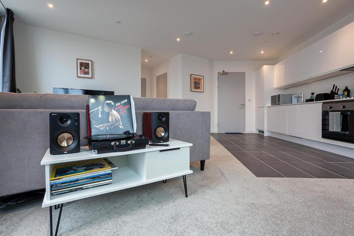 Spacious 2 Bed Apartment In Central Manchester Eksteriør billede
