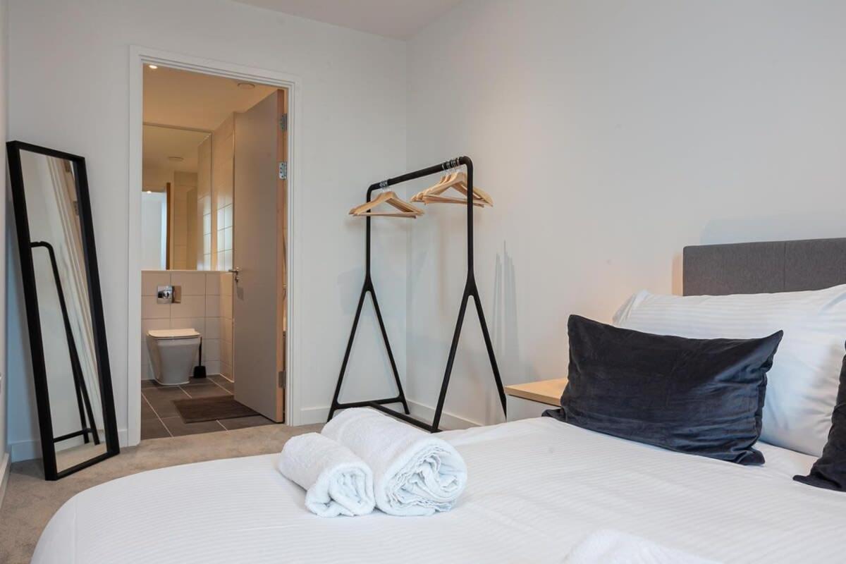 Spacious 2 Bed Apartment In Central Manchester Eksteriør billede